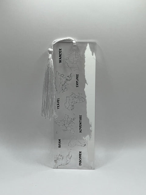 🗺️🌍 A Globetrotter’s Map Bookmark