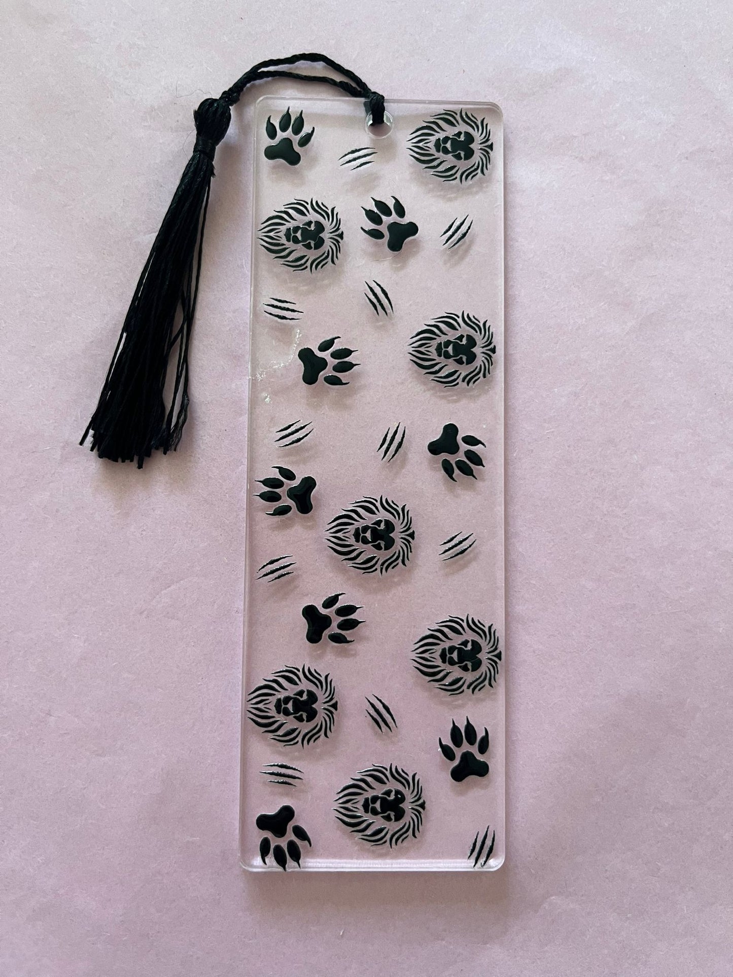 🦁 Trail of the Pride Bookmark